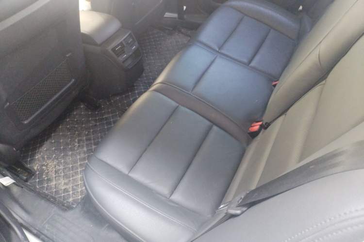 Used Peugeot 508 2013 2.0L 2nd Anniversary Edition with Automatic Sunroof – Classic Version Left Rear Seat
