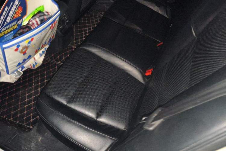 Used Peugeot 508 2013 2.0L 2nd Anniversary Edition with Automatic Sunroof – Classic Version Left Rear Seat
