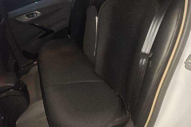 Used Peugeot 508 2013 2.0L 2nd Anniversary Edition with Automatic Sunroof – Classic Version Left Rear Seat