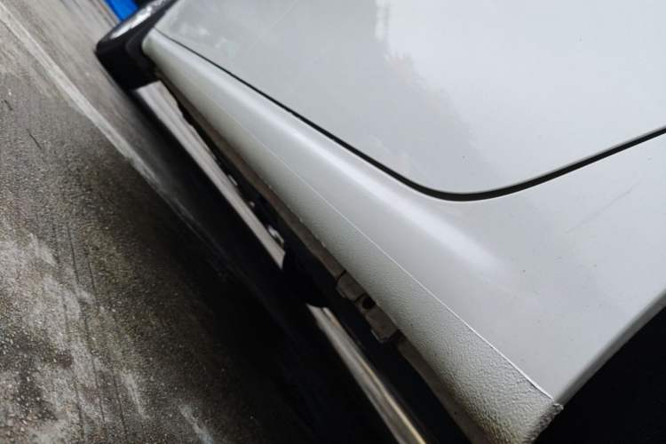 Used Peugeot 508 2013 2.0L 2nd Anniversary Edition with Automatic Sunroof – Classic Version Left Side Sill