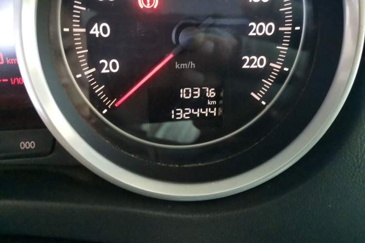 Used Peugeot 508 2013 2.0L 2nd Anniversary Edition Automatic Smart Enjoyment Version Odometer Close Up
