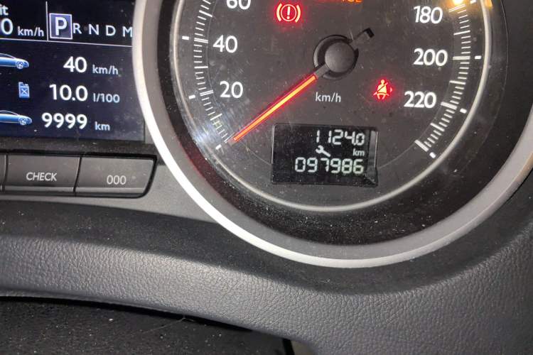 Used Peugeot 508 2013 2.3L Roland Garros Edition Odometer Close Up