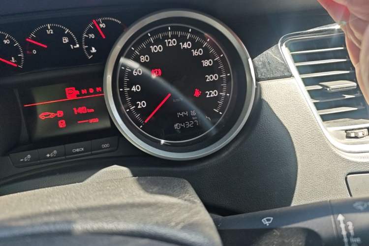 Used Peugeot 508 2013 2.0L 2nd Anniversary Edition with Automatic Sunroof – Classic Version Odometer Close Up