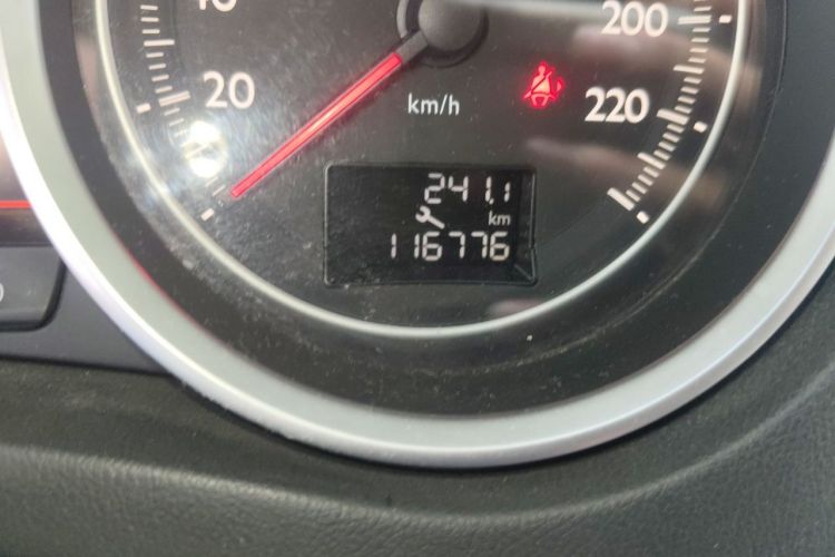Used Peugeot 508 2013 2.0L 2nd Anniversary Edition Automatic Smart Enjoyment Version Odometer Close Up