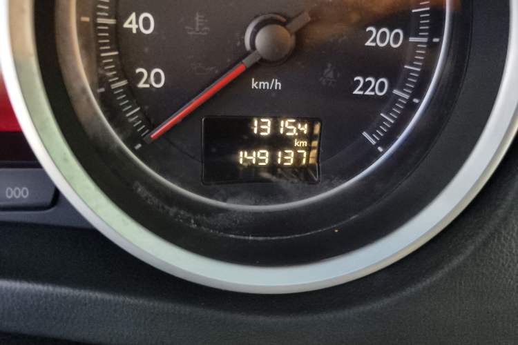 Used Peugeot 508 2013 2.0L 2nd Anniversary Edition with Automatic Sunroof – Classic Version Odometer Close Up