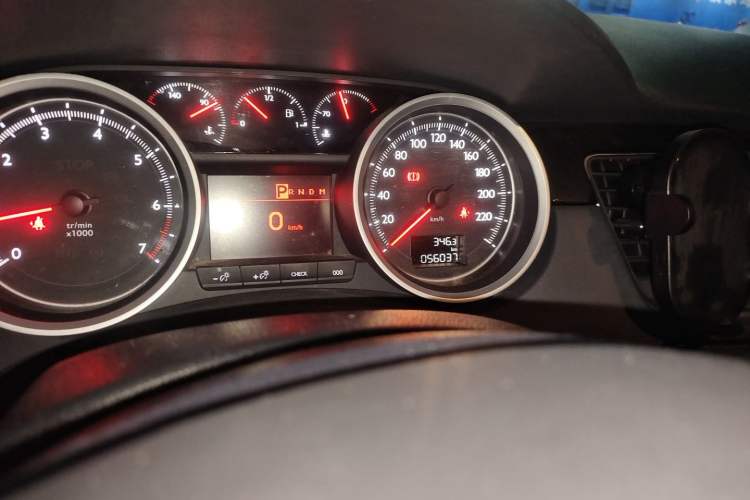 Used Peugeot 508 2013 2.0L 2nd Anniversary Edition with Automatic Sunroof – Classic Version Odometer Close Up