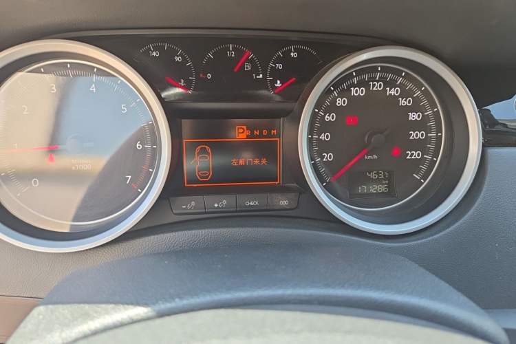 Used Peugeot 508 2013 2.0L 2nd Anniversary Edition with Automatic Sunroof – Classic Version Odometer Close Up
