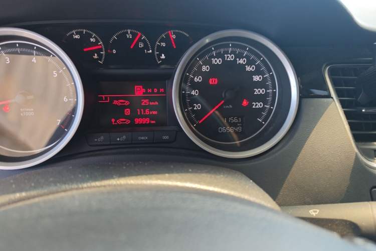Used Peugeot 508 2013 2.0L 2nd Anniversary Edition Automatic Smart Enjoyment Version Odometer Close Up