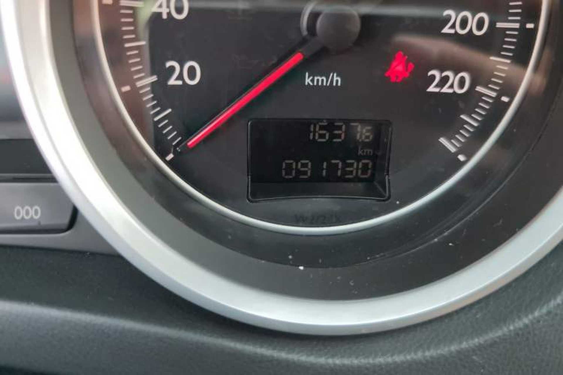 Used Peugeot 508 2013 2.0L 2nd Anniversary Edition Automatic Smart Enjoyment Version Odometer Close Up