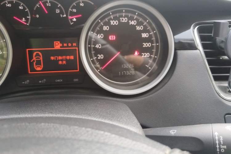 Used Peugeot 508 2013 2.0L 2nd Anniversary Edition with Automatic Sunroof – Classic Version Odometer Close Up