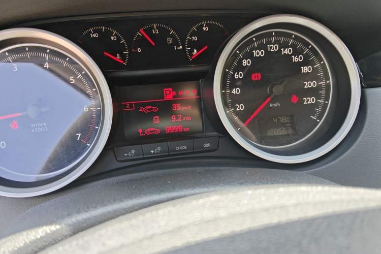 Used Peugeot 508 2013 2.0L 2nd Anniversary Edition Automatic Smart Enjoyment Version Odometer Close Up