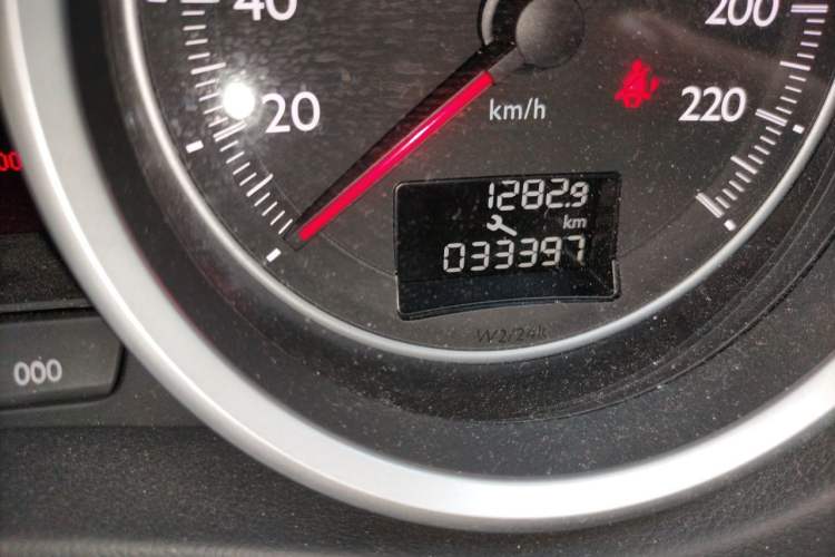 Used Peugeot 508 2013 2.0L 2nd Anniversary Edition Automatic Smart Enjoyment Version Odometer Close Up