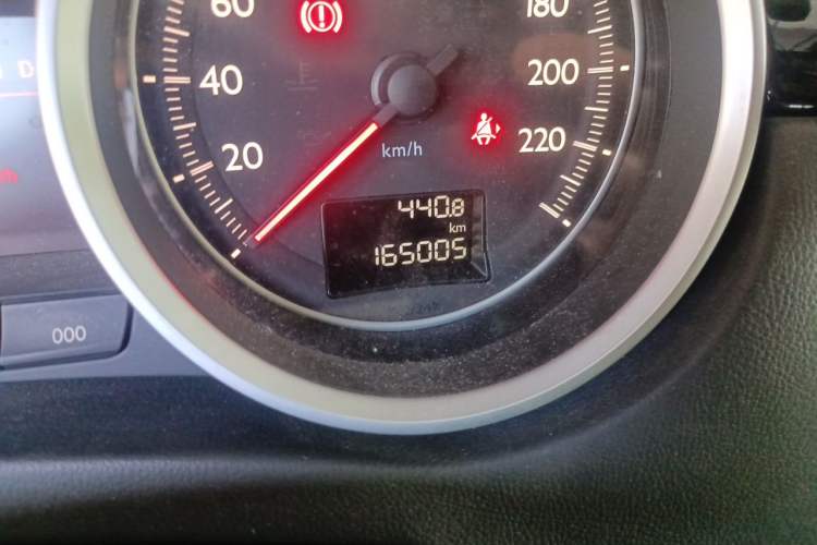 Used Peugeot 508 2013 2.0L 2nd Anniversary Edition with Automatic Sunroof – Classic Version Odometer Close Up