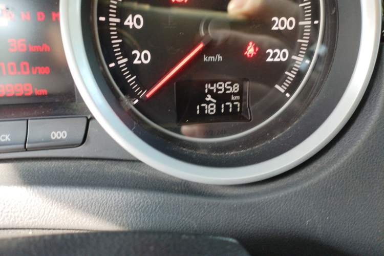Used Peugeot 508 2013 2.0L 2nd Anniversary Edition Automatic Smart Enjoyment Version Odometer Close Up