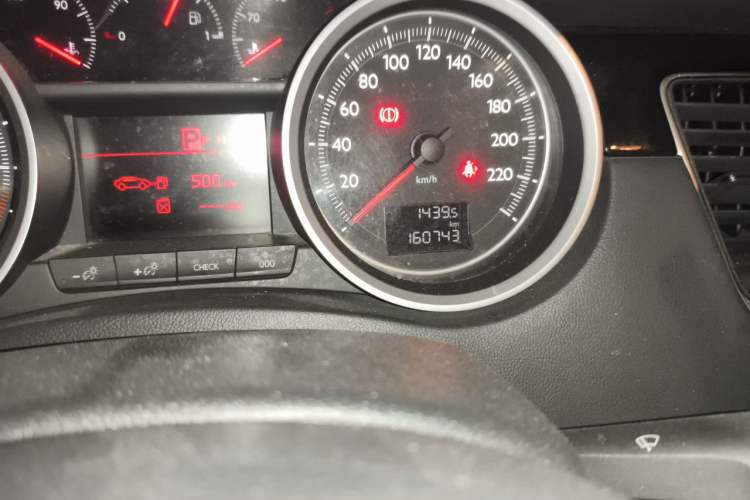 Used Peugeot 508 2013 2.0L 2nd Anniversary Edition Automatic Smart Enjoyment Version Odometer Close Up