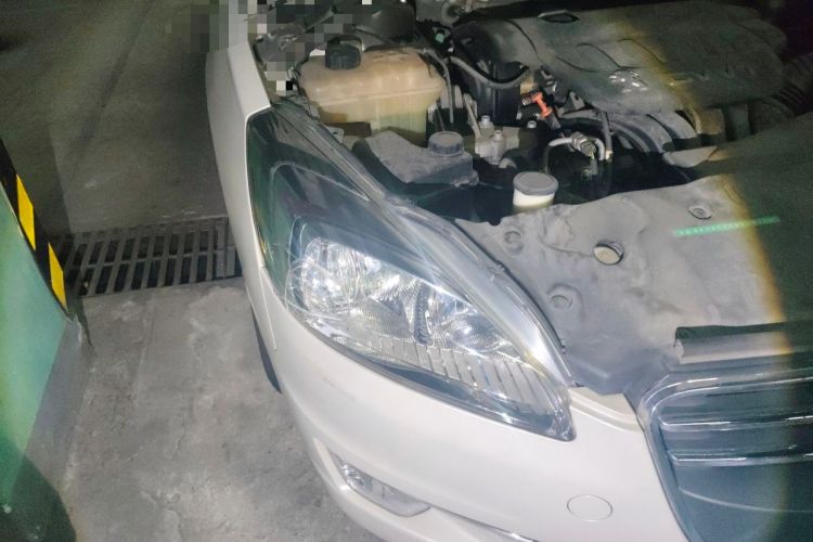 Used Peugeot 508 2013 2.0L 2nd Anniversary Edition with Automatic Sunroof – Classic Version Right Front Headlight