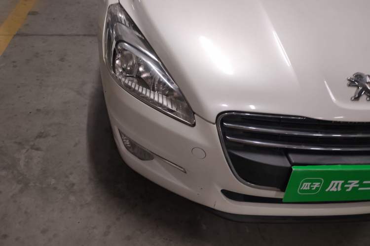 Used Peugeot 508 2013 2.0L 2nd Anniversary Edition with Automatic Sunroof – Classic Version Right Front Headlight