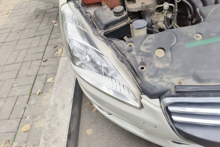 Used Peugeot 508 2013 2.0L 2nd Anniversary Edition with Automatic Sunroof – Classic Version Right Front Headlight