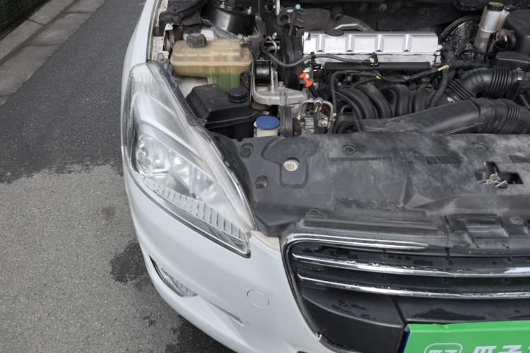 Used Peugeot 508 2013 2.0L 2nd Anniversary Edition with Automatic Sunroof – Classic Version Right Front Headlight