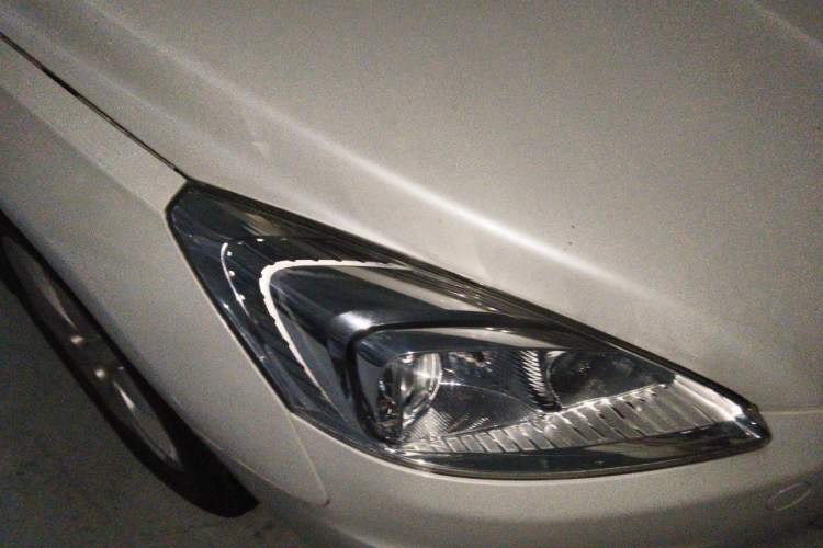 Used Peugeot 508 2013 2.0L 2nd Anniversary Edition with Automatic Sunroof – Classic Version Right Front Headlight