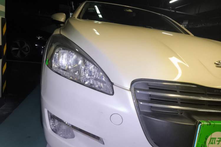 Used Peugeot 508 2013 2.0L 2nd Anniversary Edition with Automatic Sunroof – Classic Version Right Front Headlight