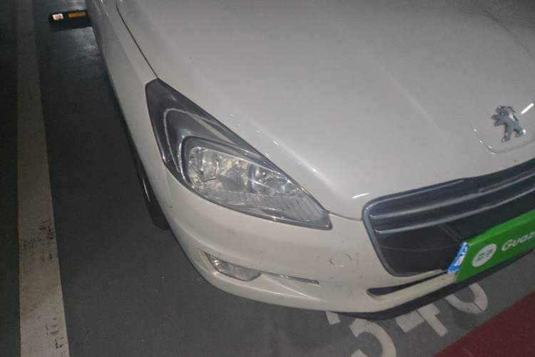 Used Peugeot 508 2013 2.0L 2nd Anniversary Edition with Automatic Sunroof – Classic Version Right Front Headlight