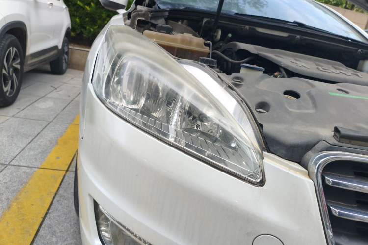 Used Peugeot 508 2013 2.0L 2nd Anniversary Edition with Automatic Sunroof – Classic Version Right Front Headlight