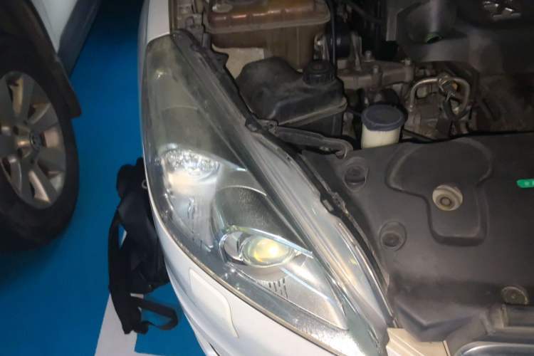 Used Peugeot 508 2013 2.3L 2nd Anniversary Edition Automatic Flagship Model Right Front Headlight