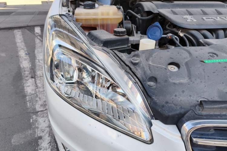 Used Peugeot 508 2013 2.0L 2nd Anniversary Edition with Automatic Sunroof – Classic Version Right Front Headlight