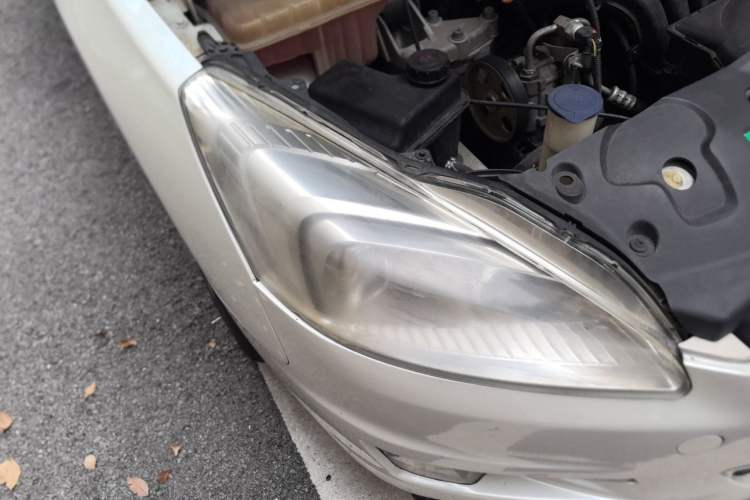 Used Peugeot 508 2013 2.0L 2nd Anniversary Edition with Automatic Sunroof – Classic Version Right Front Headlight