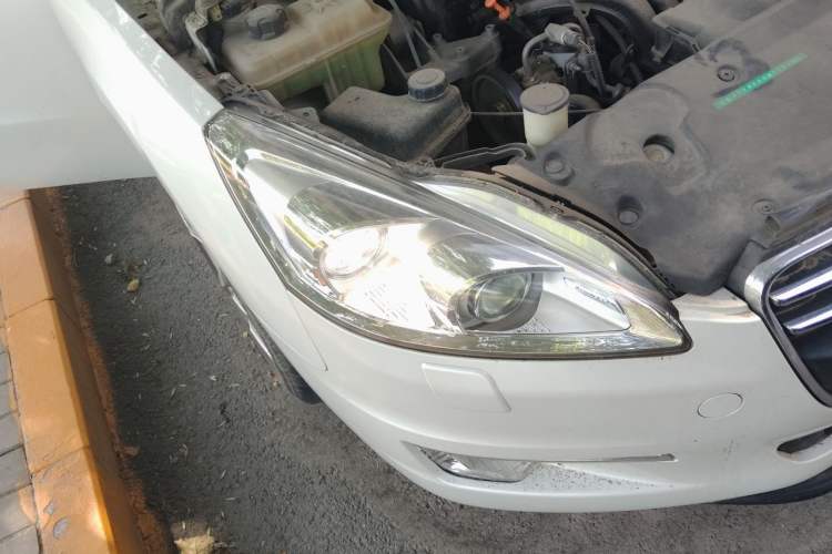 Used Peugeot 508 2013 2.0L 2nd Anniversary Edition Automatic Smart Enjoyment Version Right Front Headlight
