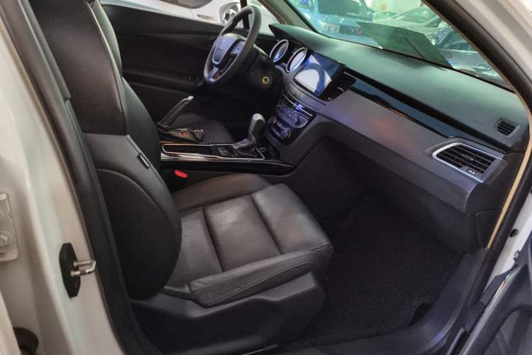 Used Peugeot 508 2013 2.0L 2nd Anniversary Edition with Automatic Sunroof – Classic Version Right Front Seat