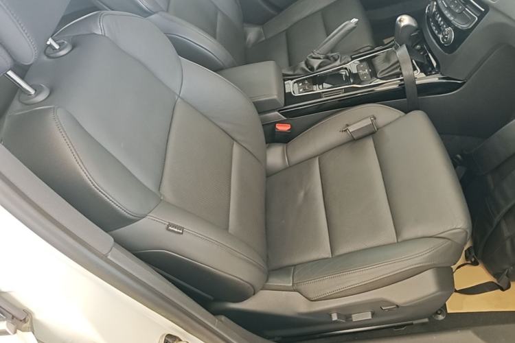 Used Peugeot 508 2013 2.0L 2nd Anniversary Edition Automatic Smart Enjoyment Version Right Front Seat