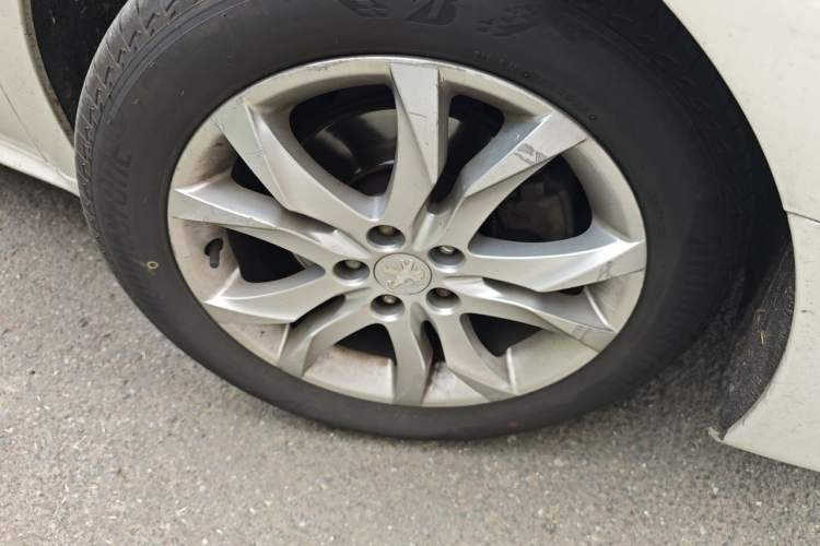 Used Peugeot 508 2013 2.0L 2nd Anniversary Edition Automatic Smart Enjoyment Version Right Front Wheel Hub
