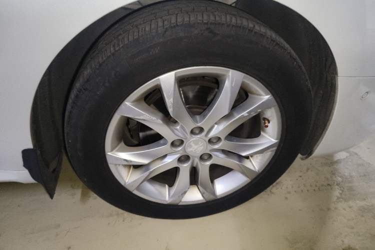Used Peugeot 508 2013 2.3L 2nd Anniversary Edition Automatic Flagship Model Right Front Wheel Hub
