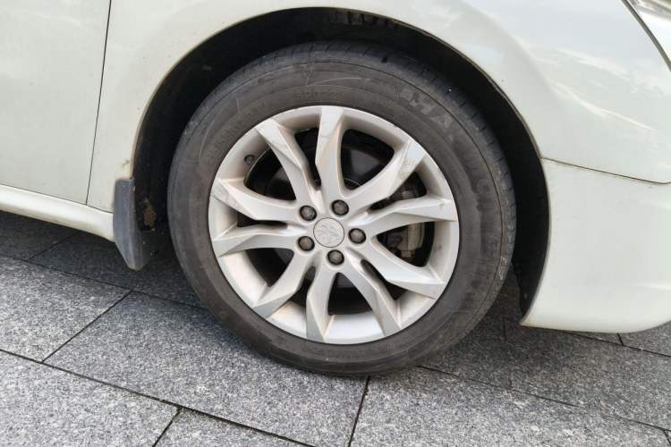 Used Peugeot 508 2013 2.0L 2nd Anniversary Edition Automatic Smart Enjoyment Version Right Front Wheel Hub