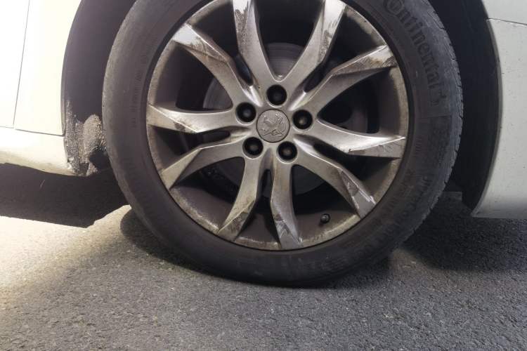 Used Peugeot 508 2013 2.3L 2nd Anniversary Edition Automatic Flagship Model Right Front Wheel Hub