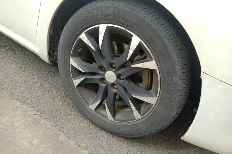 Used Peugeot 508 2013 2.0L 2nd Anniversary Edition Automatic Smart Enjoyment Version Right Front Wheel Hub