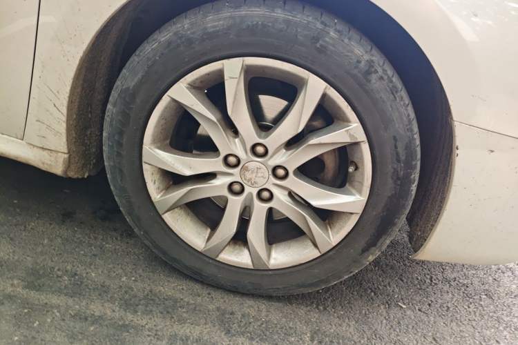 Used Peugeot 508 2013 2.0L 2nd Anniversary Edition Automatic Smart Enjoyment Version Right Front Wheel Hub