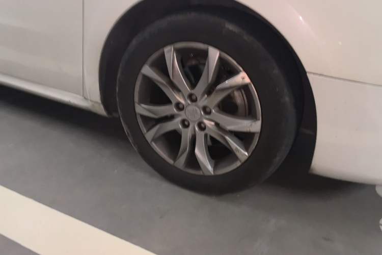Used Peugeot 508 2013 2.0L 2nd Anniversary Edition Automatic Smart Enjoyment Version Right Front Wheel Hub
