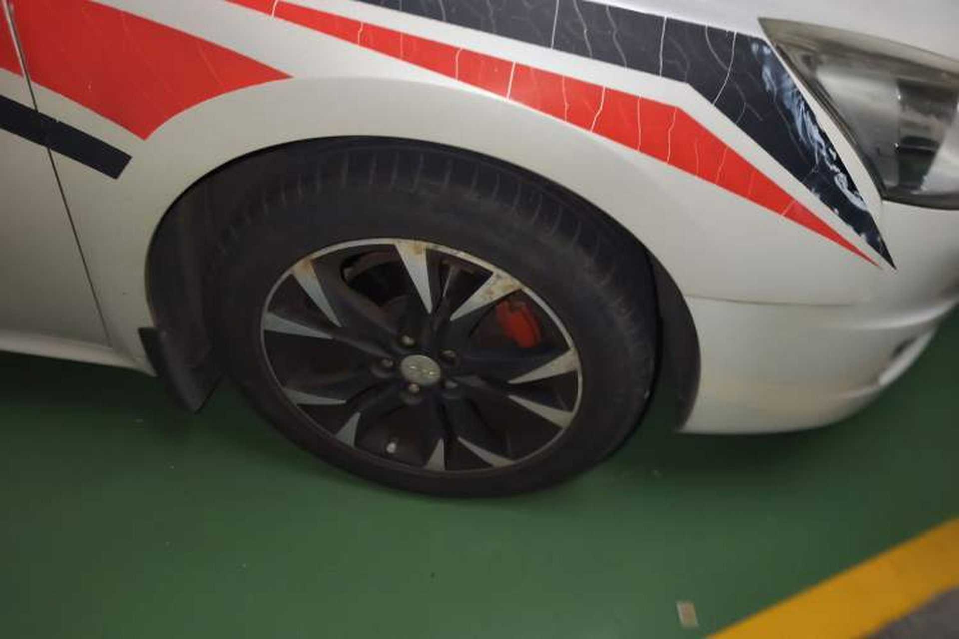 Used Peugeot 508 2013 2.0L 2nd Anniversary Edition Automatic Smart Enjoyment Version Right Front Wheel Hub