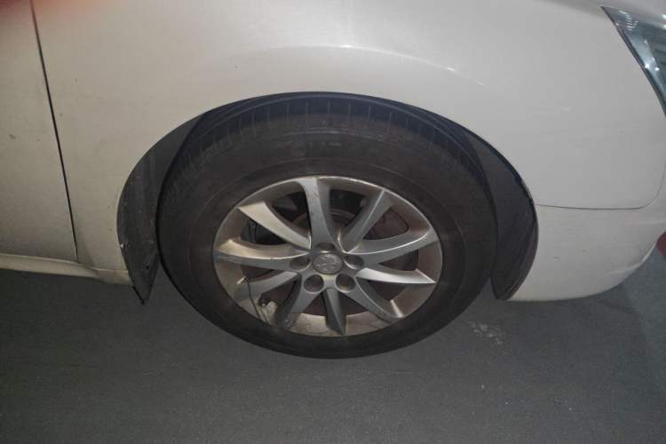 Used Peugeot 508 2013 2.0L 2nd Anniversary Edition with Automatic Sunroof – Classic Version Right Front Wheel Hub