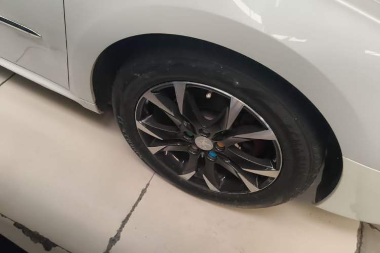 Used Peugeot 508 2013 2.0L 2nd Anniversary Edition Automatic Smart Enjoyment Version Right Front Wheel Hub