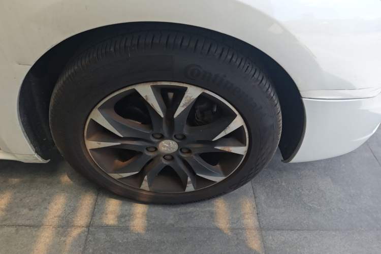 Used Peugeot 508 2013 2.0L 2nd Anniversary Edition Automatic Smart Enjoyment Version Right Front Wheel Hub