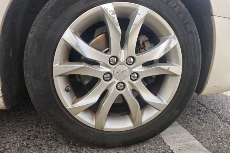 Used Peugeot 508 2013 2.0L 2nd Anniversary Edition Automatic Smart Enjoyment Version Right Front Wheel Hub