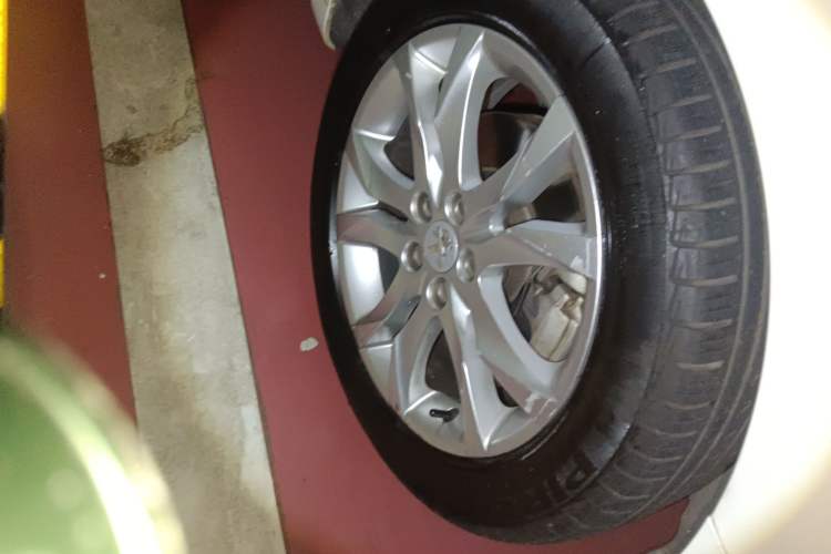 Used Peugeot 508 2013 2.0L 2nd Anniversary Edition Automatic Smart Enjoyment Version Right Front Wheel Hub