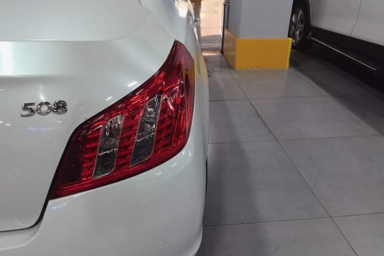 Used Peugeot 508 2013 2.0L 2nd Anniversary Edition with Automatic Sunroof – Classic Version Right Rear Taillight