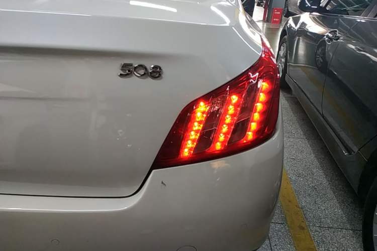 Used Peugeot 508 2013 2.0L 2nd Anniversary Edition with Automatic Sunroof – Classic Version Right Rear Taillight