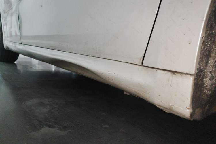 Used Peugeot 508 2013 2.0L 2nd Anniversary Edition with Automatic Sunroof – Classic Version Right Side Sill