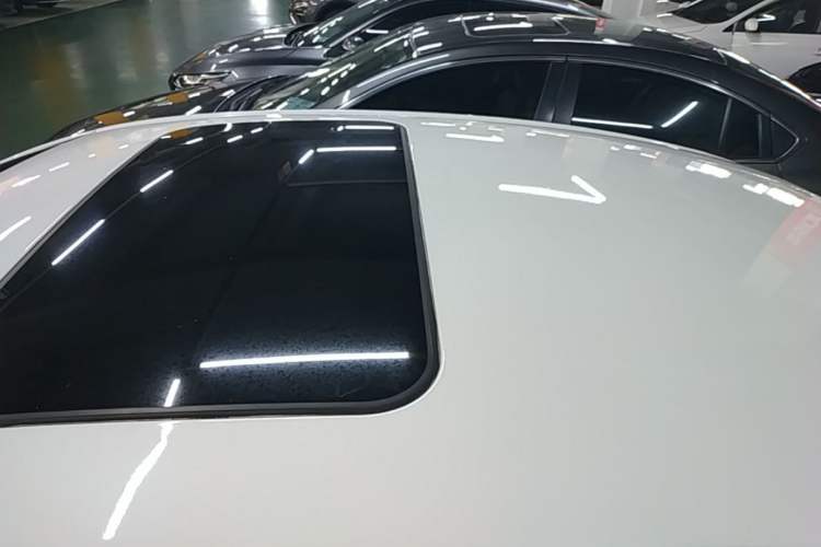 Used Peugeot 508 2013 2.0L 2nd Anniversary Edition with Automatic Sunroof – Classic Version Roof